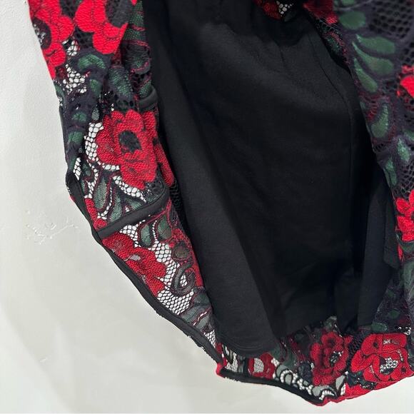 NWT Lovers + Friends Nadine Rose Garden Maxi Dress. - Picture 11 of 12